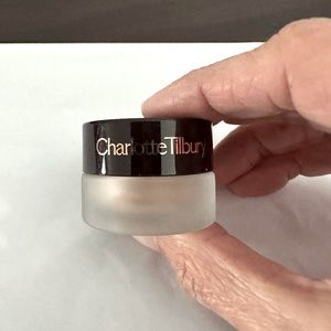 Charlotte Tilbury eyes to mesmerize Nude Cashmere used once